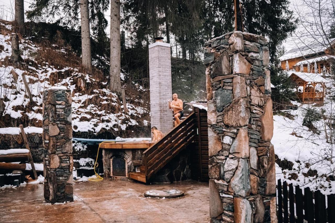 Tatova Hata Yablunytsya Exterior foto